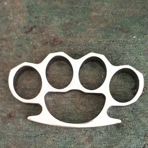 Brass knuckles